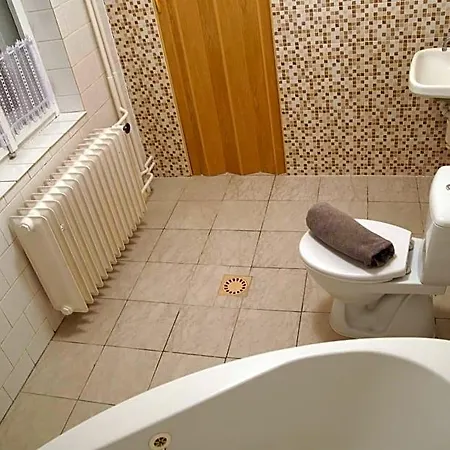 U Broucku Bed & Breakfast Lipová-lázně